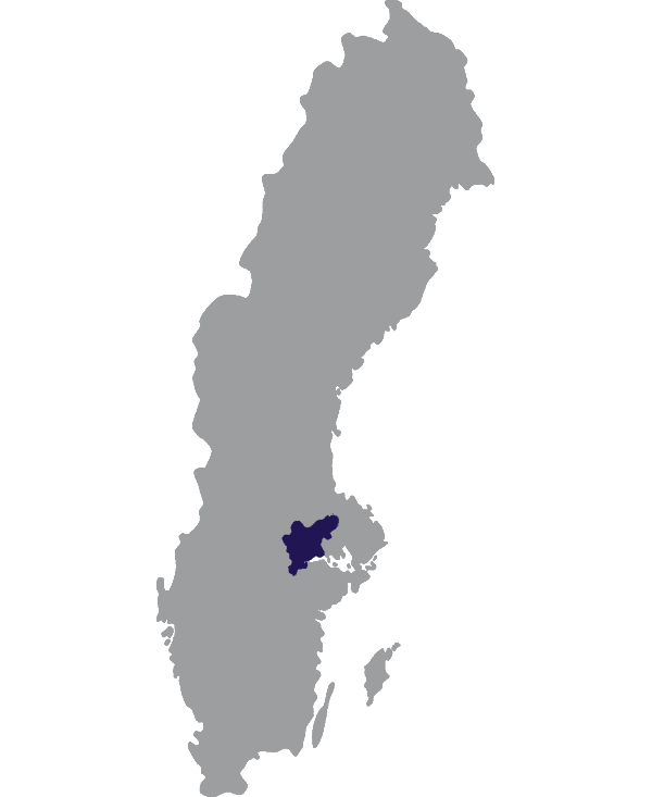 Landkaart Zweden grijs met provincie Västmanland donkerblauw op transparante achtergrond - 600 * 733 pixels